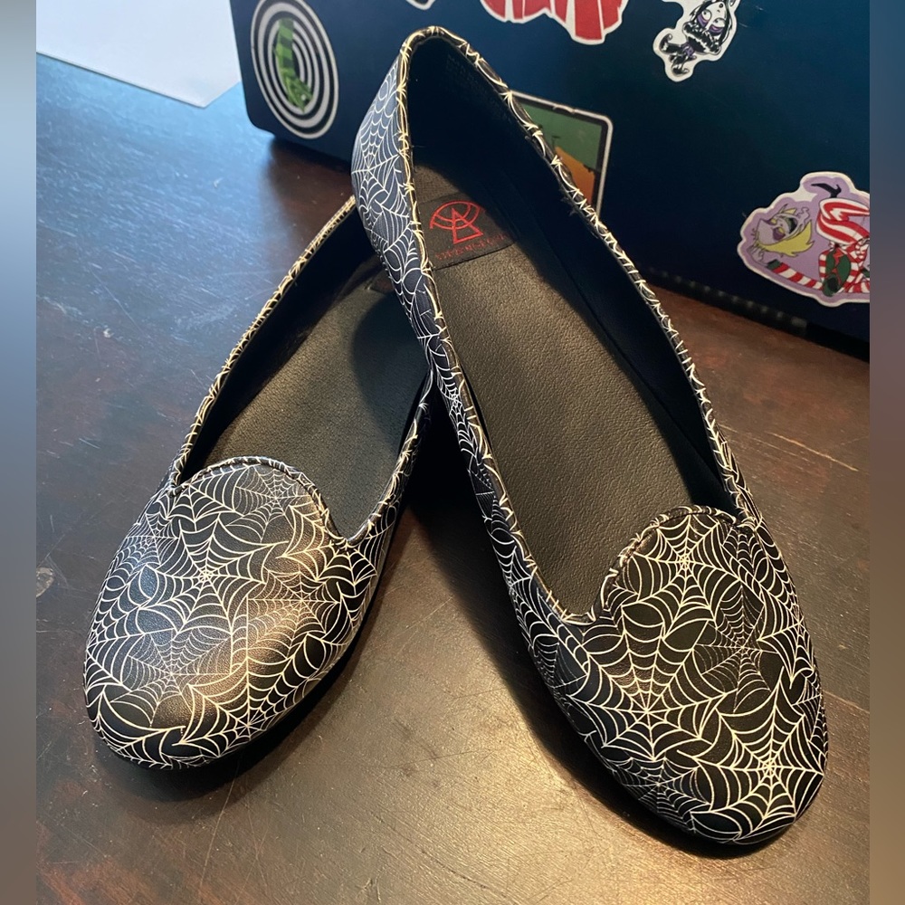 StrangeCult spiderweb flats, size 9 1/2 M Halloween flats!!!  😍🕷️🕸️🕷️🕸️